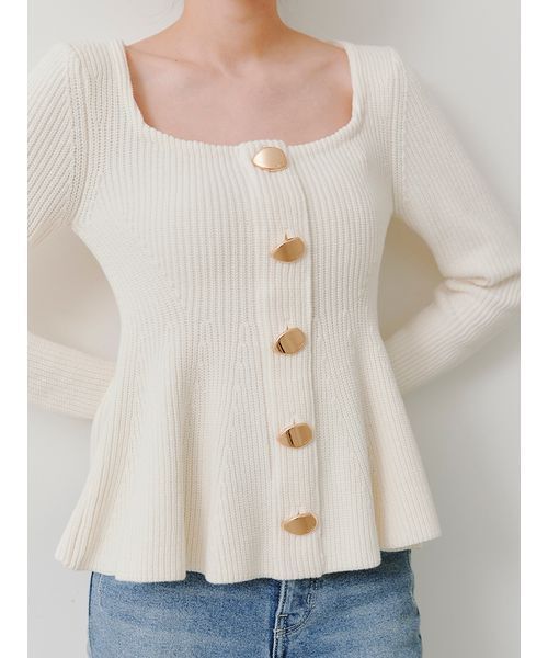 SNIDEL（スナイデル）の「スクエアネックペプラムニットプルオーバー（ニット/セーター・レディース・レッド/ブラック/アイボリー・F）」の11枚目の写真