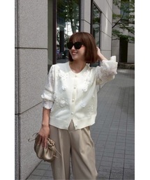 BeBeoD（べベッド）の「レースドッキングフラワーモチーフカーディガン（ニット/セーター）」