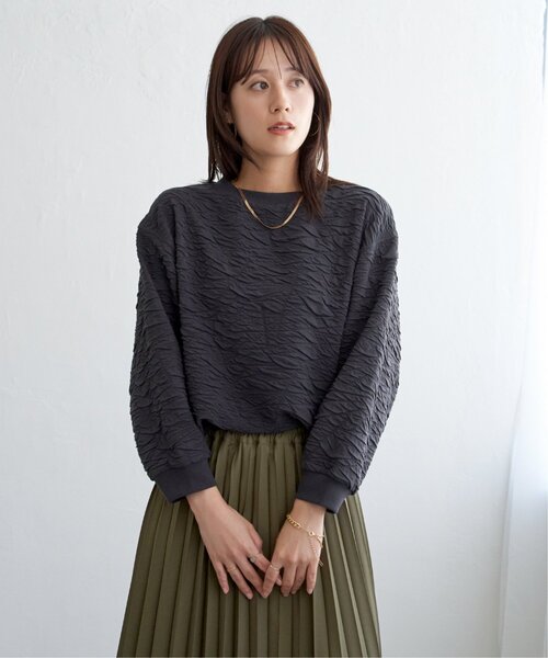 ikka（イッカ）の「フクレジャカードプルオーバー（Tシャツ/カットソー・レディース・オフホワイト/ブルー系その他/レッド系/チャコール・M/L/S）」の11枚目の写真