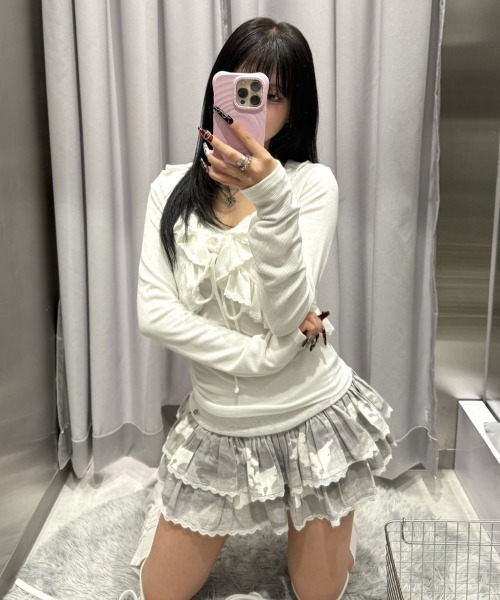 Never mind the XU / Chikashitsu+（ネバーマインド ザ エックスユー / チカシツプラス）の「【nmtc+】ruffing cami set cardigan / 【エヌエムティーシープラス】キャミセットカーディガン（カーディガン/ボレロ・レディース・ホワイト/グレー/チャコール・ONE SIZE）」の16枚目の写真