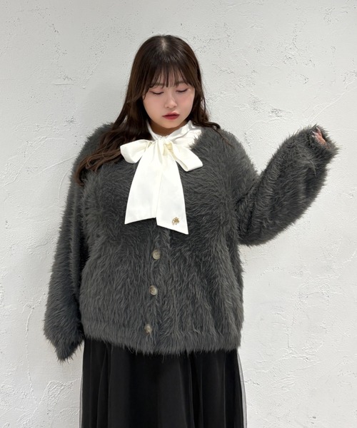 大きいサイズ】チャーム付きロングスリーブボウタイブラウス（シャツ