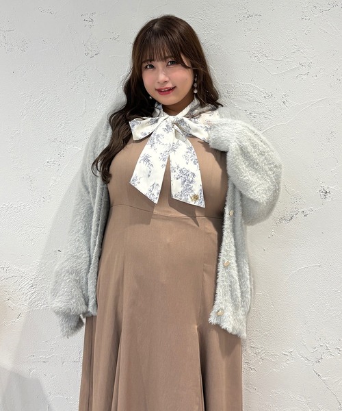 大きいサイズ】チャーム付きロングスリーブボウタイブラウス（シャツ