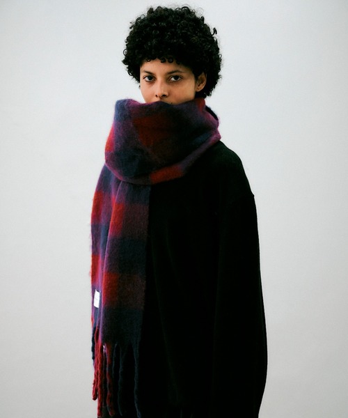 NOISE MAKER（ノイズメーカー）の「ブロックチェックボリュームフリンジマフラー（マフラー・レディース・ネイビー系・FREE）」の3枚目の写真