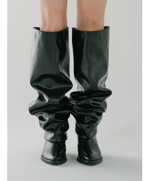 Darich（ダーリッチ）の「ポインテッドドレープロングブーツ（ブーツ・レディース・ブラック・S/M/L/XS/XL）」の8枚目の写真