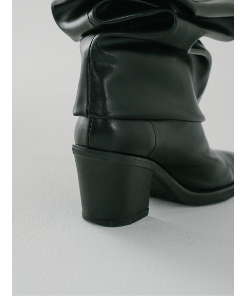 Darich（ダーリッチ）の「ポインテッドドレープロングブーツ（ブーツ・レディース・ブラック・S/M/L/XS/XL）」の14枚目の写真