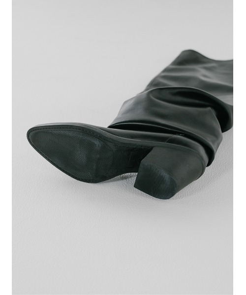 Darich（ダーリッチ）の「ポインテッドドレープロングブーツ（ブーツ・レディース・ブラック・S/M/L/XS/XL）」の15枚目の写真