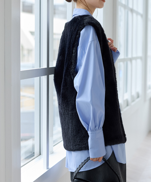 JOURNAL STANDARD（ジャーナルスタンダード）の「《追加2》ダブルフェイスフェザークルーネックベスト（ベスト・レディース・ブラック/ベージュ/ブラウン・FREE）」の16枚目の写真