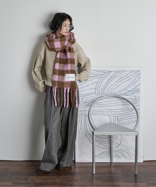 THE YOn（ザヨン）の「ギンガムチェックフリンジマフラー（マフラー・レディース・ブルー/ブラック/ピンク・FREE）」の21枚目の写真