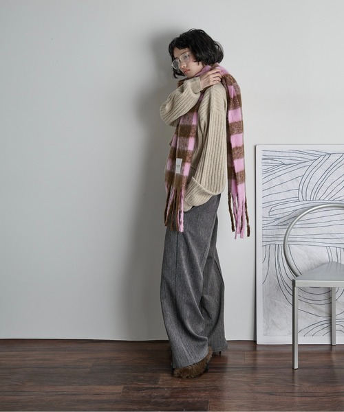 THE YOn（ザヨン）の「ギンガムチェックフリンジマフラー（マフラー・レディース・ブルー/ブラック/ピンク・FREE）」の22枚目の写真