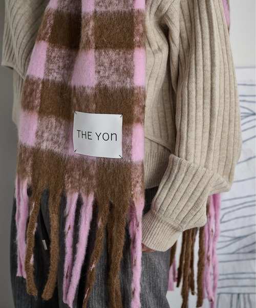THE YOn（ザヨン）の「ギンガムチェックフリンジマフラー（マフラー・レディース・ブルー/ブラック/ピンク・FREE）」の18枚目の写真