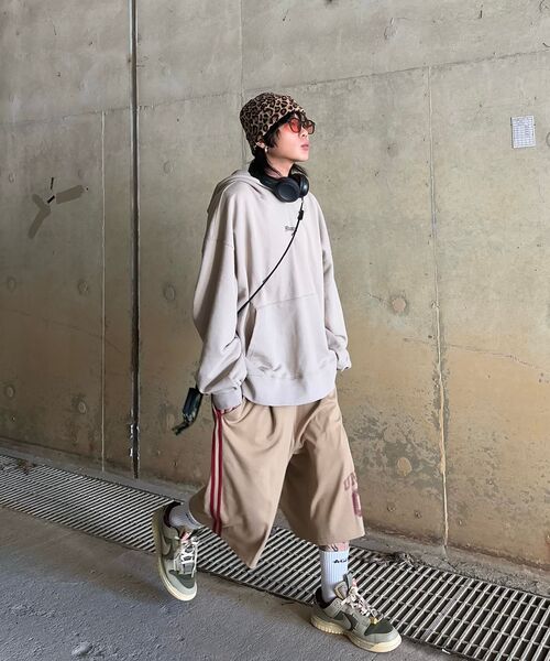 GAKKAI UNIONS(ガッカイユニオンズ)の「ツーラインオールドスクールバミューダショーツベージュ(その他パンツ・レディース・その他・X-LARGE/SMALL/MEDIUM/LARGE)」の15枚目の写真