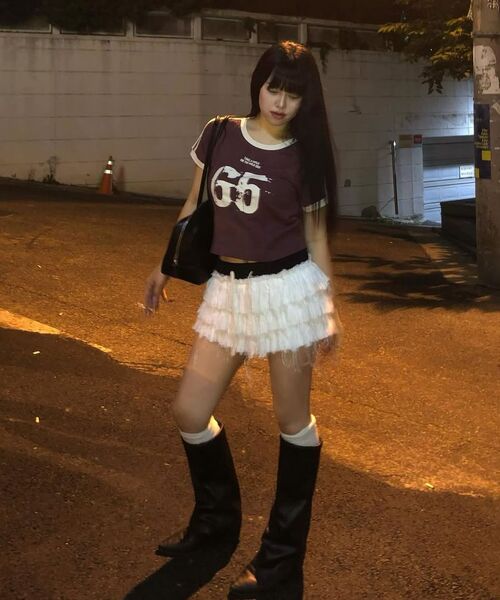 LMR（エルエムアール）の「ナンバー レタリング クロップ リンガー Tシャツ PLUMBERRY（Tシャツ/カットソー・レディース・バーガンディー・FREE）」の3枚目の写真