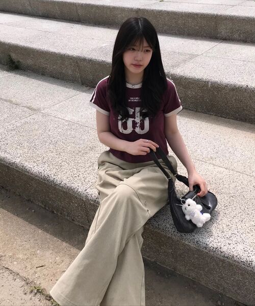 LMR（エルエムアール）の「ナンバー レタリング クロップ リンガー Tシャツ PLUMBERRY（Tシャツ/カットソー・レディース・バーガンディー・FREE）」の6枚目の写真
