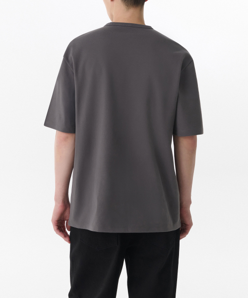 MUSINSA STANDARD（ムシンサスタンダード）の「ヘビーポンテリラックスクルーネックTシャツ[ガンメタル]（Tシャツ/カットソー・メンズ・その他・SMALL/MEDIUM/LARGE/X-LARGE/XX-LARGE/XXX-LARGE）」の2枚目の写真