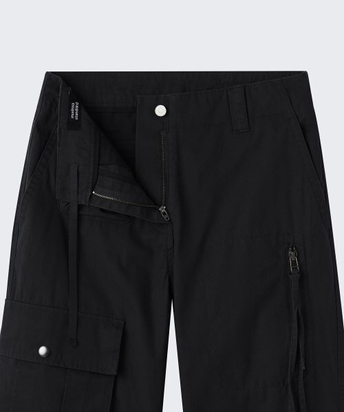 MUSINSA STANDARD WOMAN（ムシンサスタンダードウーマン）の「ウィメンズセミブーツカットユーティリティカーゴパンツ[ブラック]（その他パンツ・レディース・その他・30/25/27/28/29/24/26）」の4枚目の写真