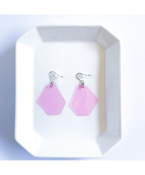 tone(トーン)の「【TOMEI LAB】ビニール 変形六角 ピアス(MA)(ピアス(両耳用)・レディース・パープル/イエロー/オレンジ/ピンク・FREE)」の10枚目の写真