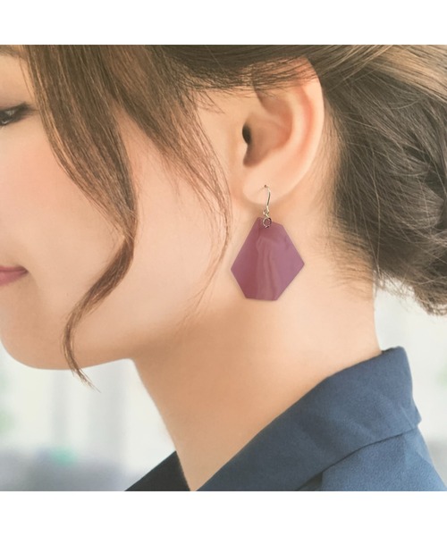 tone(トーン)の「【TOMEI LAB】ビニール 変形六角 ピアス(MA)(ピアス(両耳用)・レディース・パープル/イエロー/オレンジ/ピンク・FREE)」の22枚目の写真