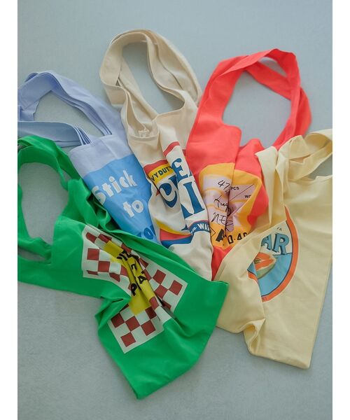 Ungrid（アングリッド）の「カラーロゴエコBAG（トートバッグ・レディース・イエロー/オレンジ/ブルー/グリーン/アイボリー・FREE）」の13枚目の写真