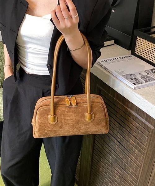 almo（アルモ）の「【portulaca】スウェード調ミニボストンBAG（ボストンバッグ・レディース・キャメル/ボルドー/ブラウン/ブラック・FREE）」の3枚目の写真