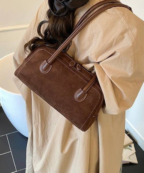 almo（アルモ）の「【portulaca】スウェード調ミニボストンBAG（ボストンバッグ・レディース・キャメル/ボルドー/ブラウン/ブラック・FREE）」の2枚目の写真