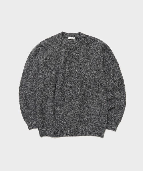 ATON（エイトン）の「【ATON】LAMBS WOOL CREWNECK SWEATER／軽くて毎日着られる定番ニット（ニット/セーター・メンズ・ブラック/グレー/ブラウン・2/4/6）」の9枚目の写真