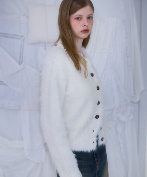 ROSEFRANTZ（ロゼフランツ）の「Fur Collar Button Cardigan [Ivory]（カーディガン/ボレロ・レディース・アイボリー・FREE）」の6枚目の写真