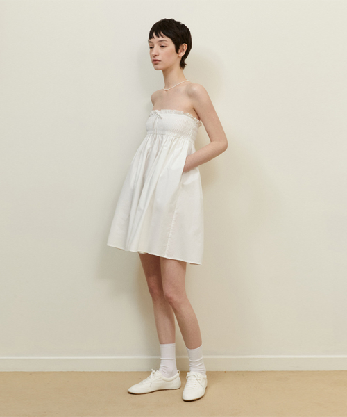 LADY VOLUME(レディーボリューム)の「OFF-SHOULDER SHIRRING DRESS_WHITE(ワンピース・レディース・その他・F)」の1枚目の写真