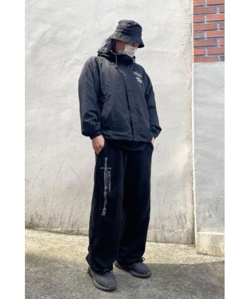 ARTISTWEAR（アーティストウェア）の「[ATW x HOOLIGAN] ローカルソウル フードパーカー（ナイロンジャケット・レディース・ブラック・2XL/LARGE/MEDIUM/X-LARGE）」の16枚目の写真