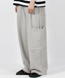 DEMARC（ドゥマーク）の「M SIDE POCKET WIDE ONE-TUCK REAL STREET SWEAT PANTS GREY（スウェットパンツ）」