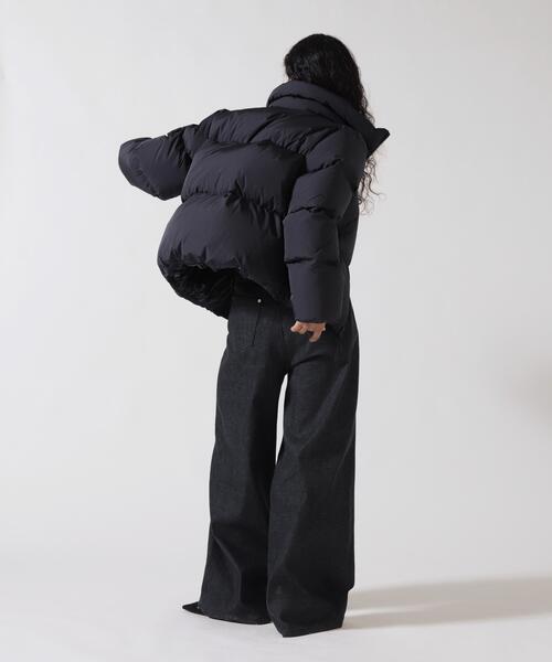 Alpha Industries(アルファインダストリーズ)の「Alpha Industries/アルファインダストリーズ/SIERRA SHORT PUFFER W/ウィメンズ シエラ ショート パファー(その他アウター・レディース・ブラック/ホワイト・M/S)」の4枚目の写真
