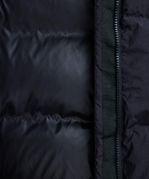 Alpha Industries（アルファインダストリーズ）の「Alpha Industries/アルファインダストリーズ/SIERRA SHORT PUFFER W/ウィメンズ シエラ ショート パファー（その他アウター・レディース・ブラック/ホワイト・M/S）」の22枚目の写真