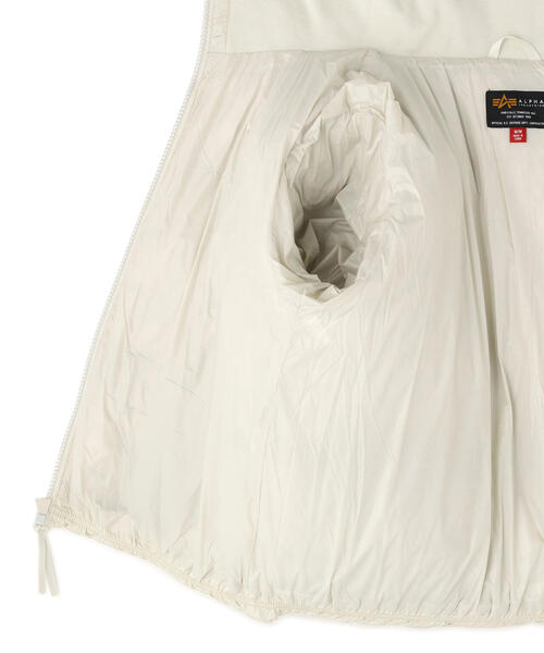 Alpha Industries（アルファインダストリーズ）の「Alpha Industries/アルファインダストリーズ/SIERRA SHORT PUFFER W/ウィメンズ シエラ ショート パファー（その他アウター・レディース・ブラック/ホワイト・M/S）」の10枚目の写真