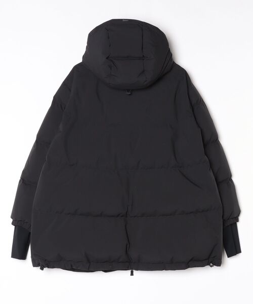 HERNO(ヘルノ)の「HERNO RELAXED 2 LAYER PRO METEO DOWN JACKET ヘルノ リラックス 2レイヤー プロメテオ ダウンジャケット(ダウンジャケット/コート・レディース・ブラック/ネイビー/ネイビー系・44/40/38)」の16枚目の写真