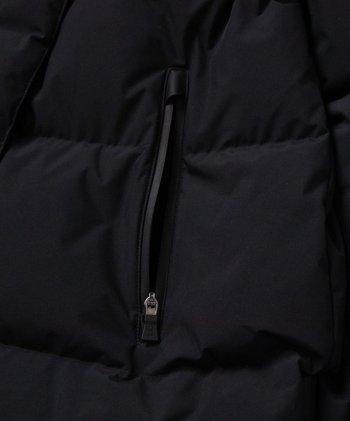 HERNO(ヘルノ)の「HERNO RELAXED 2 LAYER PRO METEO DOWN JACKET ヘルノ リラックス 2レイヤー プロメテオ ダウンジャケット(ダウンジャケット/コート・レディース・ブラック/ネイビー/ネイビー系・44/40/38)」の6枚目の写真
