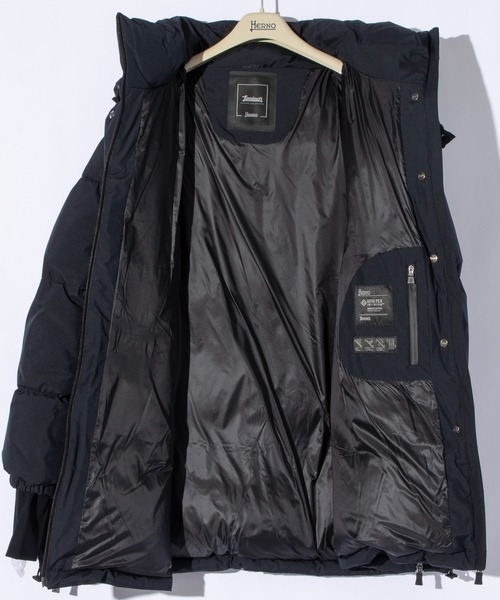 HERNO(ヘルノ)の「HERNO RELAXED 2 LAYER PRO METEO DOWN JACKET ヘルノ リラックス 2レイヤー プロメテオ ダウンジャケット(ダウンジャケット/コート・レディース・ブラック/ネイビー/ネイビー系・44/40/38)」の18枚目の写真