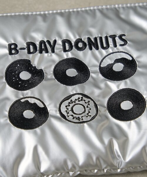 BIRTHDAY BAR（バースデイバー）の「≪BIRTHDAY BARオリジナル≫【B-DAY DONUTS】ドーナッツ刺繍ポーチ（ポーチ・レディース・ホワイト/シルバー・0）」の16枚目の写真