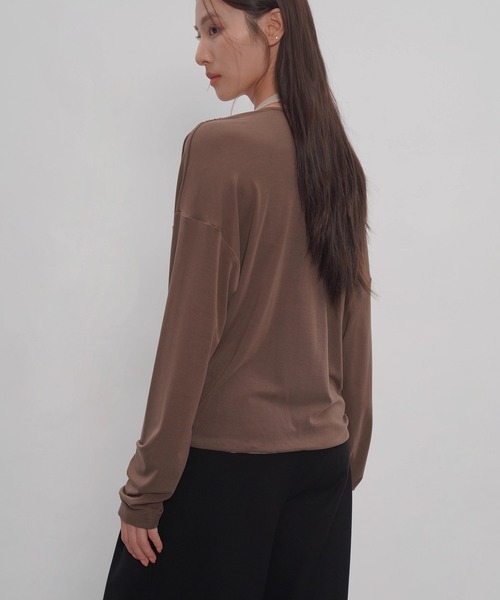 EIGHTHMONTH(エイスマンス)の「クロスドレープレイヤードトップス EM25a150【EIGHTHMONTH】(Tシャツ/カットソー・レディース・ブラウン/グレー・M/S)」の4枚目の写真
