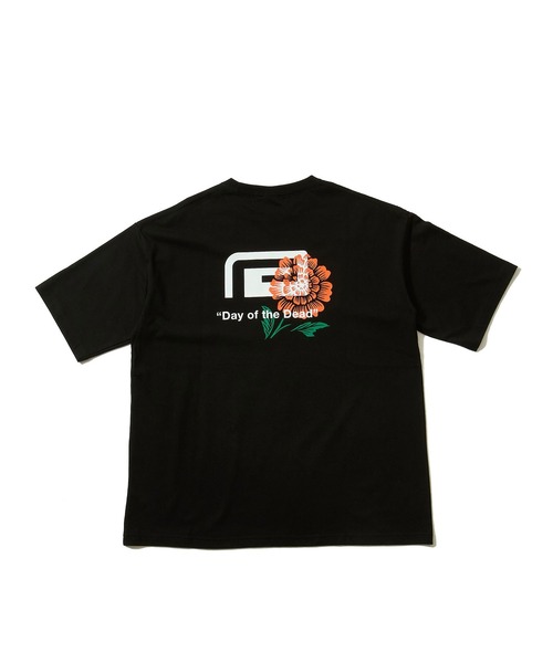 reversal.dogi.design.works(リバーサル・ドーギ・デザイン・ワークス)の「<reversal/リバーサル>CALAVERA OVER SIZE COTTON TEE(Tシャツ/カットソー・メンズ・ブラック/ホワイト・X-LARGE/MEDIUM/LARGE/XX-LARGE)」の5枚目の写真