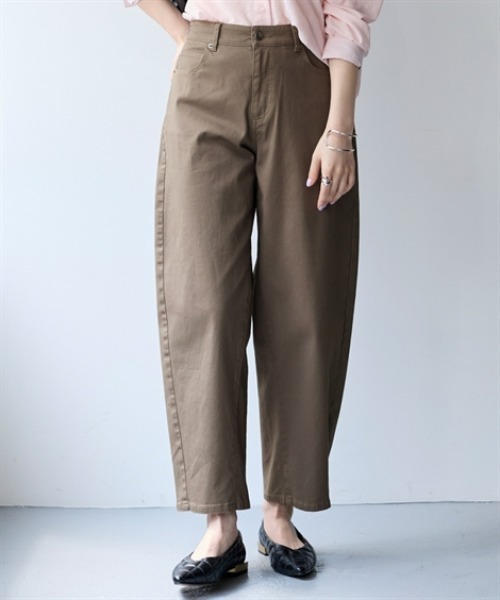 nissen（ニッセン）の「すごのびストレッチツイルカーブパンツ（ゆったりヒップ）＜大きいサイズ有＞（その他パンツ・レディース・モカ/ライトベージュ/カーキ/ブラック・LL/L/M/S）」の3枚目の写真