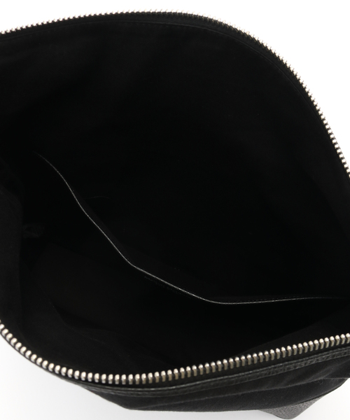 Maison Margiela（メゾンマルジェラ）の「MAISON MARGIELA (メゾンマルジェラ)  5AC HOBO MEDIUM（クラッチバッグ・メンズ・ブラック・FREE）」の5枚目の写真