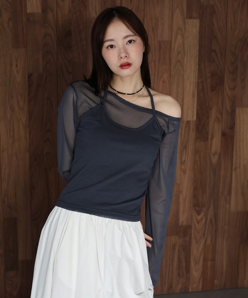 J by blue（ジェイバイブルー）の「ホルターネックレイヤードシアートップス（Tシャツ/カットソー・レディース・チャコールグレー/ブラック・MEDIUM）」の4枚目の写真