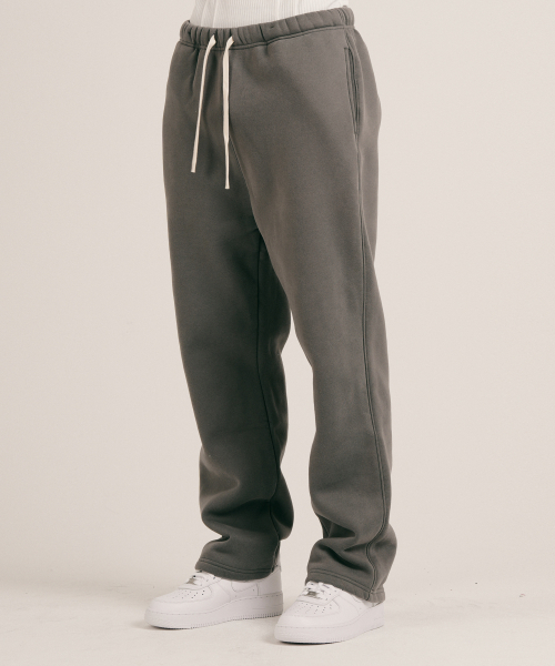 DWSE(ディーダブリューエスイー)の「エッセンシャルスウェットパンツ(チャコール)(スウェットパンツ・メンズ・その他・X-LARGE/MEDIUM/SMALL/LARGE)」の3枚目の写真