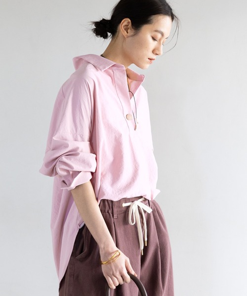 Elura(エルーラ)の「アイロンいらずスキッパーシャツ/634736(シャツ/ブラウス・レディース・キャメル/ダークブラウン/ブラウン/ライトピンク/ライトブルー/オフホワイト・FREE)」の8枚目の写真