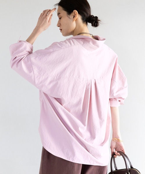 Elura(エルーラ)の「アイロンいらずスキッパーシャツ/634736(シャツ/ブラウス・レディース・キャメル/ダークブラウン/ブラウン/ライトピンク/ライトブルー/オフホワイト・FREE)」の9枚目の写真