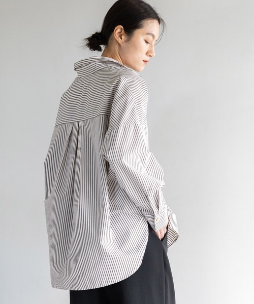 Elura(エルーラ)の「アイロンいらずスキッパーシャツ/634736(シャツ/ブラウス・レディース・キャメル/ダークブラウン/ブラウン/ライトピンク/ライトブルー/オフホワイト・FREE)」の14枚目の写真