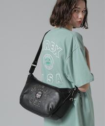 直営店限定》VARSITY LEATHER BODY BAG/バーシティーボディーバッグ
