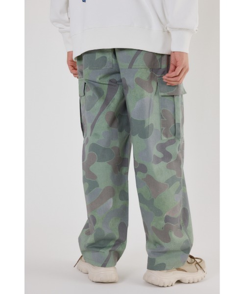 RODEO CROWNS WIDE BOWL（ロデオクラウンズワイドボウル）の「カモフラカーゴパンツ（カーゴパンツ・メンズ・グリーン系その他2/イエロー系その他/グレー系その他・MEDIUM/LARGE）」の18枚目の写真