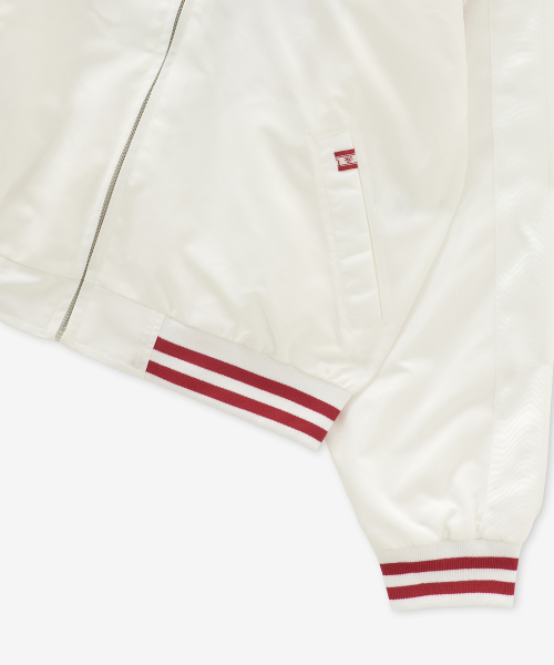 MENASOO(ミナス)の「Menasoo Hearttrack Nylon Baseball Jumper_White(ナイロンジャケット・レディース・ホワイト・F)」の4枚目の写真