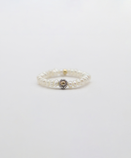 ORDOR（オルディーオール）の「[925silver]ツートンデイジー淡水パールリング（リング・レディース・その他・S/M/L）」の2枚目の写真
