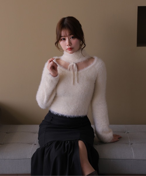 M DOLLY(エムドリー)の「*M DOLLY original* shaggy zita ribbon tops/シャギージータリボントップス(ニット/セーター・レディース・アイボリー/ブラック/キャメル・FREE)」の4枚目の写真